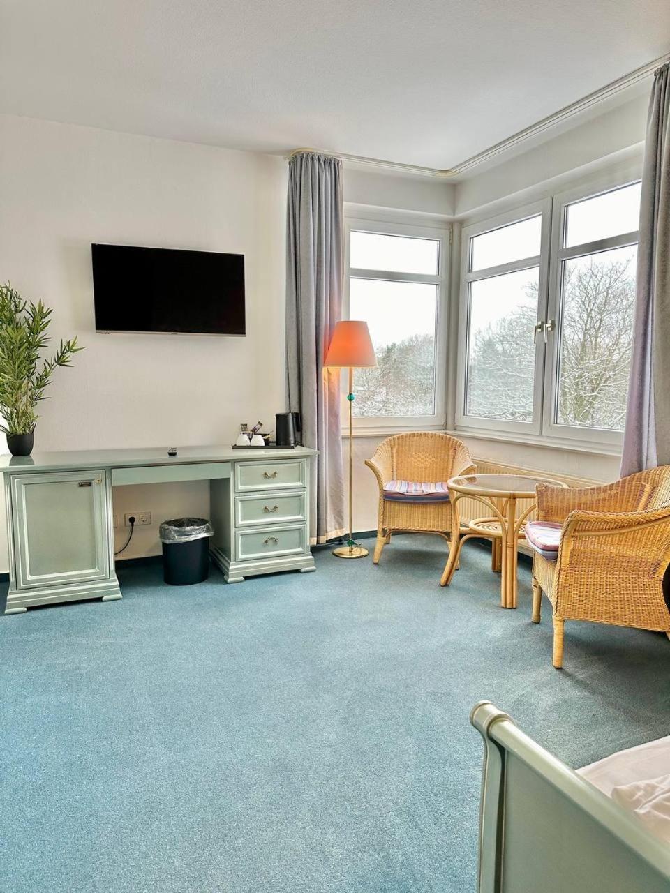 Gaestehaus Weserblick Am Weser-Sandstrand Berne Exterior foto